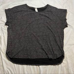 H&M Black and White Basic Tshirt